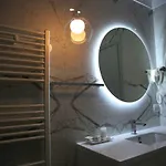 Ξενοδοχείο One 4*