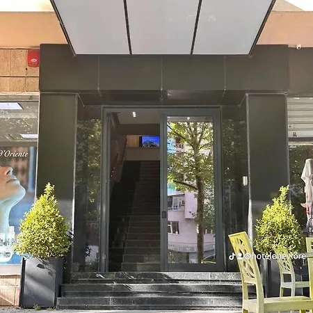 酒店 One Vlorë