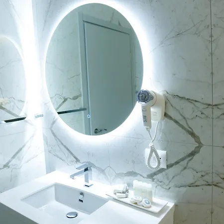 Hotel One