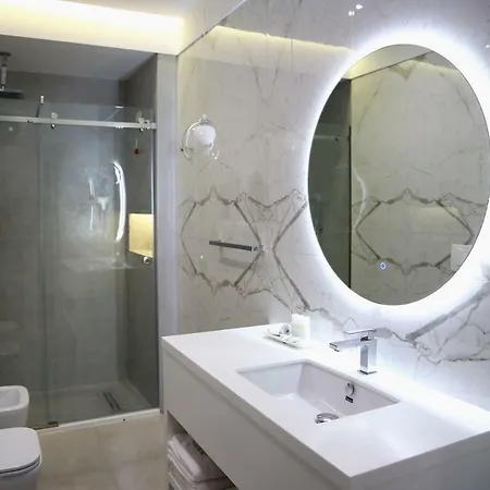 Hotel One 4*