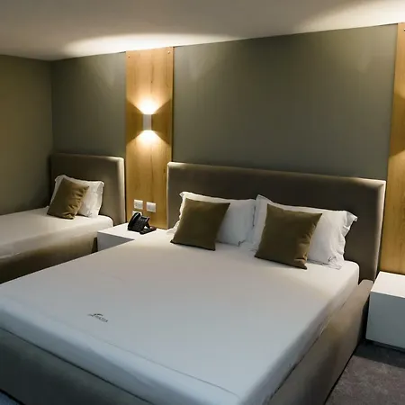 One 4* Vlorë